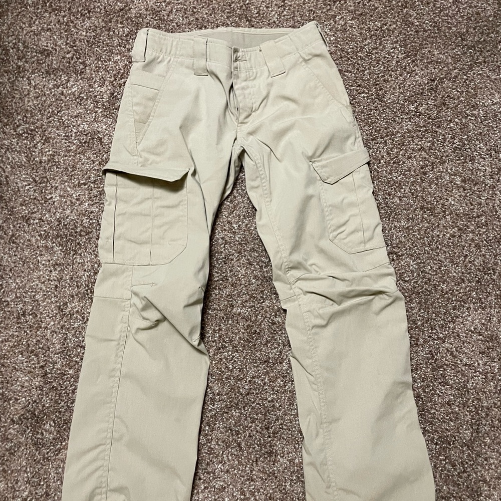 Womens Underarmour Tactical Pants size 4